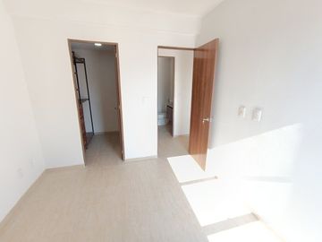 Departamento exterior, bien iluminado cerca de Galerías Atizapán