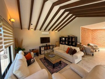 CASA DE 1 PLANTA EN VILLAS DEL MESON, JURIQUILLA, QUERETARO