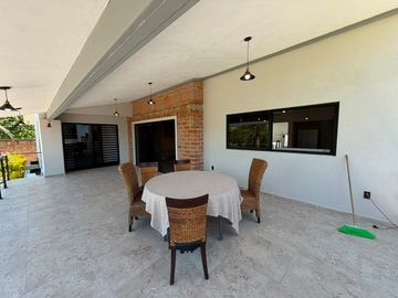 CASA DE 1 PLANTA EN VILLAS DEL MESON, JURIQUILLA, QUERETARO