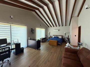 CASA DE 1 PLANTA EN VILLAS DEL MESON, JURIQUILLA, QUERETARO