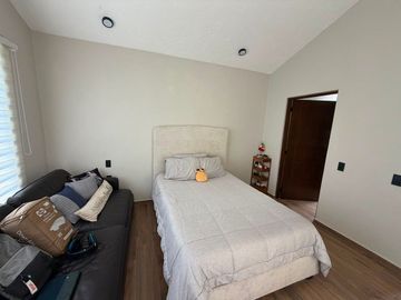 CASA DE 1 PLANTA EN VILLAS DEL MESON, JURIQUILLA, QUERETARO