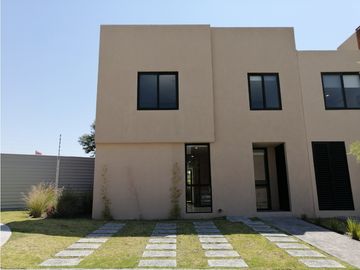 CASA EN VENTA CON ROOF GARDEN NUEVO REFUGIO EL MARQUES QUERETARO GAA