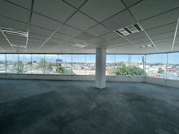 Edificio en venta y renta en Amor