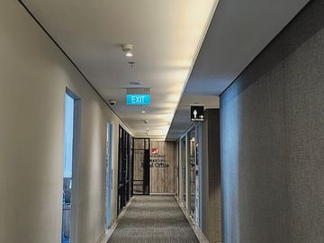 Office Pakuwon Tower Tunjungan Plaz