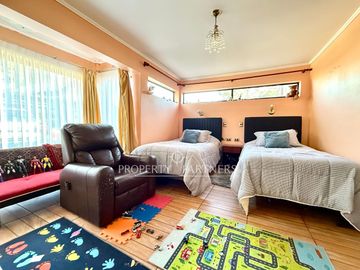 Gran  casa en tradicional barrio de Pedro de Valdivia
