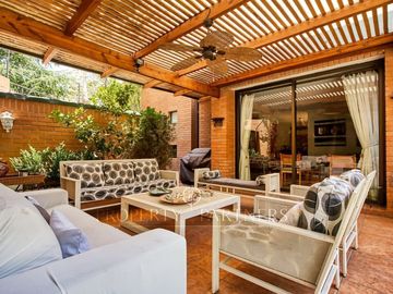Linda casa en condominio, San Carlos de Apoquindo