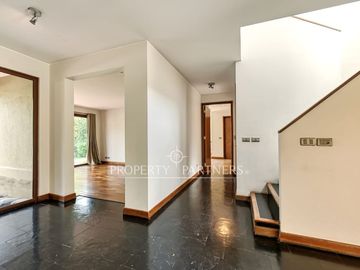 Casa provenzal con quincho y piscina en Casas de Hacienda, Piedra Roja