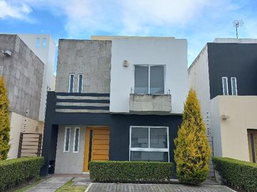 CASA EN RENTA FORESTA METEPEC