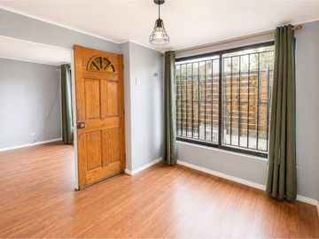 Casa en Colina Espacio para Toda la Familia
