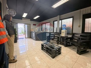 Bodega con Oficina en Recoleta