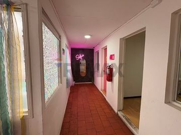 CASA COMERCIAL CON GRAN TERRENO