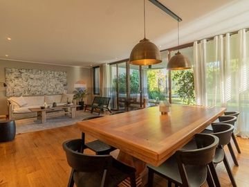 Exclusiva Casa en Condominio, Estoril