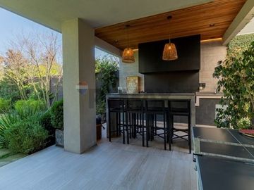 Exclusiva Casa en Condominio, Estoril