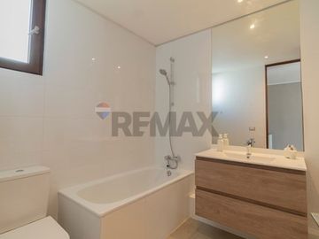 Exclusiva Casa en Condominio, Estoril
