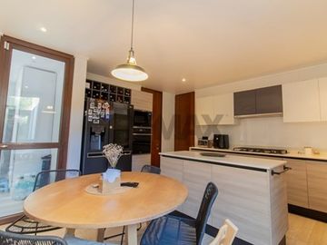 Exclusiva Casa en Condominio, Estoril