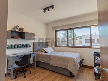 Exclusiva Casa en Condominio, Estoril
