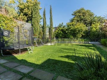 Exclusiva Casa en Condominio, Estoril