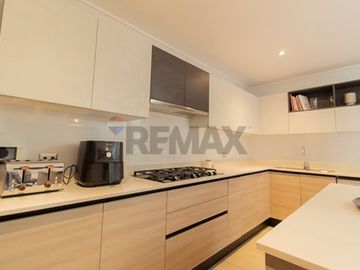 Exclusiva Casa en Condominio, Estoril