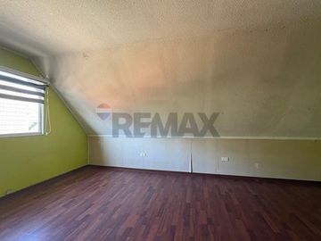 CASA EN VENTA PARA REMODELAR