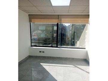 OFICINA EN PROVIDENCIA CON RENTABILIDAD INMEDIATA