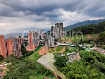 ARRIENDO de APARTAMENTO en SABANETA