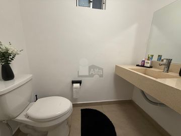 Casa en venta Cerradas de Cumbres, Monterrey, Nuevo León.
