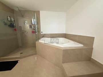 Casa en venta Cerradas de Cumbres, Monterrey, Nuevo León.