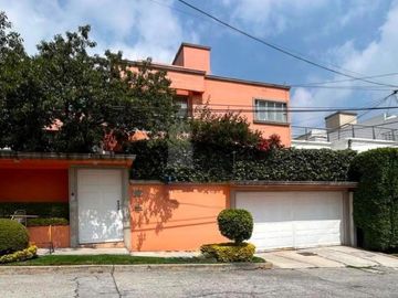 Casa sola en venta en Lomas de Tecamachalco Sección Bosques I y II, Huixquilucan, México