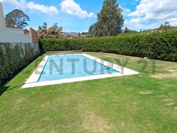 CASA 3 DORMITORIOS POR ESTRENAR EN TUMBACO 286 M²