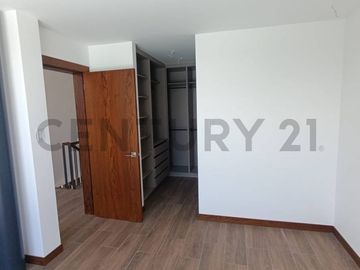 CASA 3 DORMITORIOS POR ESTRENAR EN TUMBACO 286 M²