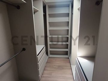 CASA 3 DORMITORIOS POR ESTRENAR EN TUMBACO 286 M²
