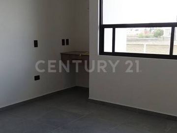 Se Vende Casa En Fraccionamiento Tirzotla