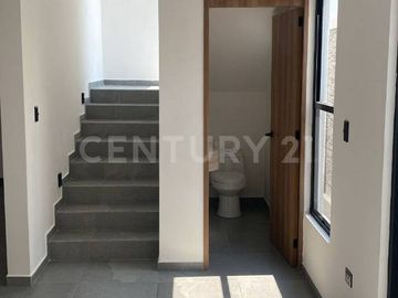 Se Vende Casa En Fraccionamiento Tirzotla