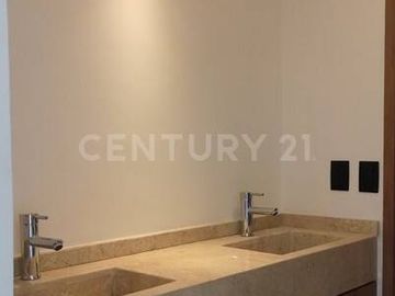 Se Vende Casa En Fraccionamiento Tirzotla