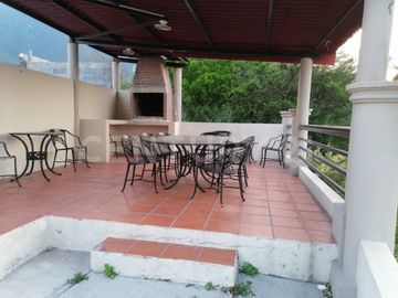 DEPARTAMENTO EN RENTA EN COL. CIMA LAS LAJAS EN MONTERREY