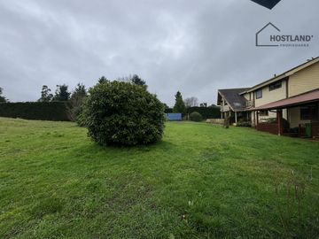 Gran Casa en Parque Ivian con 5.000 m² de Terreno – Puerto Varas