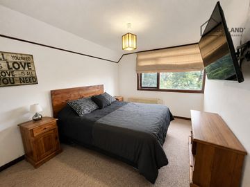 Gran Casa en Parque Ivian con 5.000 m² de Terreno – Puerto Varas