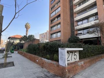 UF 4.400 Recién remodelado, Depto 1D+1bga+Terraza/Manuel Montt, Providencia