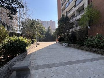 UF 4.400 Recién remodelado, Depto 1D+1bga+Terraza/Manuel Montt, Providencia