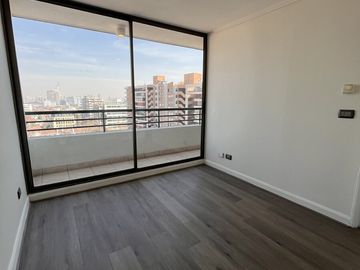 UF 4.400 Recién remodelado, Depto 1D+1bga+Terraza/Manuel Montt, Providencia
