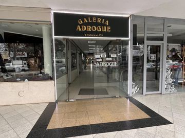 Local en alquiler , Galeria Adrogue