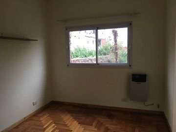 PH 4 Ambientes en Villa Crespo, con Terraza y Balcón – Sin Expensas