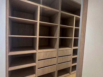 ALQUILER DEPAMPA - Departamento 2 ambientes AMOBLADO CON ESCRITORIO y cochera - Seg 24 hs
