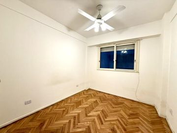 Dos ambientes en alquiler en Recoleta. Totalmente reciclado a re estrenar. Apto profesional