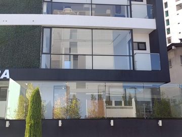 Venta Suite con 1 o 2 parqueaderos y bodega, Gonzalez Suarez