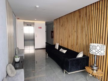 Venta Suite con 1 o 2 parqueaderos y bodega, Gonzalez Suarez