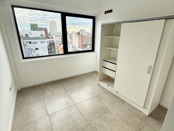 Increíble Oficina Duplex Reciclada a Estrenar