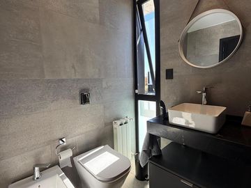 !!EXCLUSIVA CASA EN VALLE DEL GOLF | PILETA | FONDO AL GOLF | TERRENO 1500 M2!!
