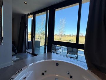!!EXCLUSIVA CASA EN VALLE DEL GOLF | PILETA | FONDO AL GOLF | TERRENO 1500 M2!!
