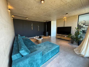!!EXCLUSIVA CASA EN VALLE DEL GOLF | PILETA | FONDO AL GOLF | TERRENO 1500 M2!!